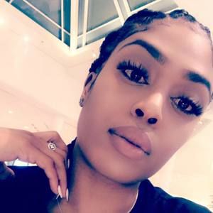 Meet your Posher, Kimberly